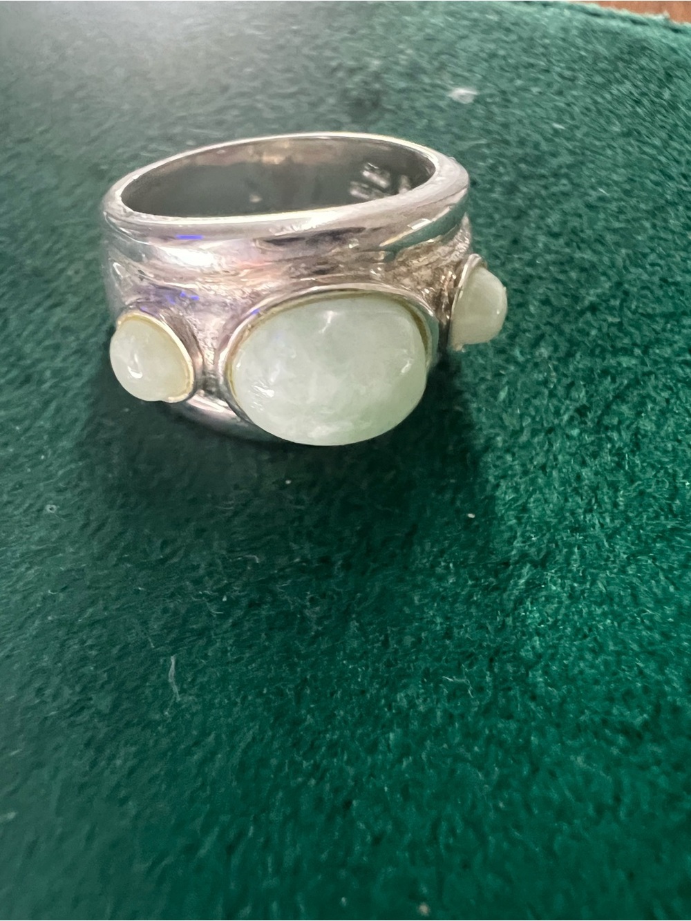 Sterling Silver Jade Green Stone Statement Ring - Picture 2 of 2